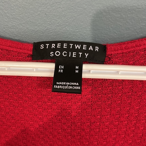 Top - Picture 3 of 3